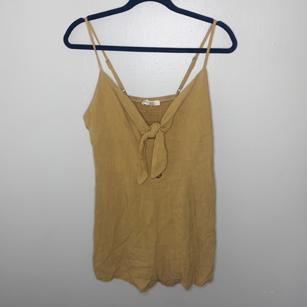 🪿Adorable Mustard Yellow romper! - Picture 2 of 11